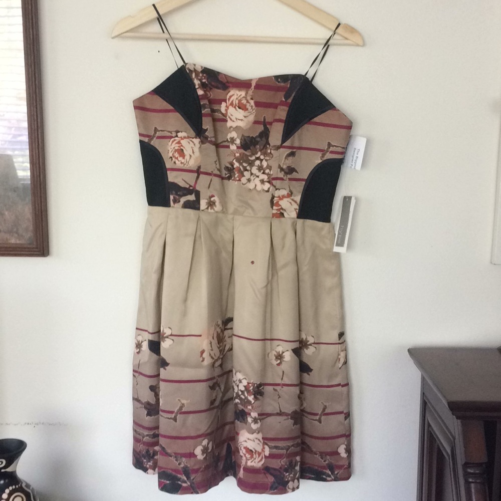 100% silk floral summer cocktail dress NWT by Hype